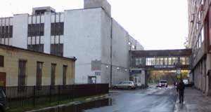 Красноказарменная 13.  Дорога к корпусу `С` МЭИ.